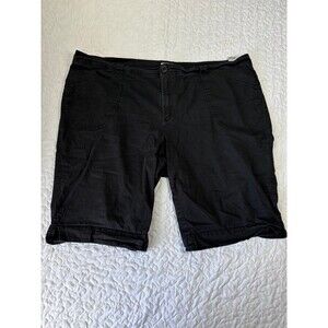Avenue Women’s Plus Black Cargo Shorts size 22